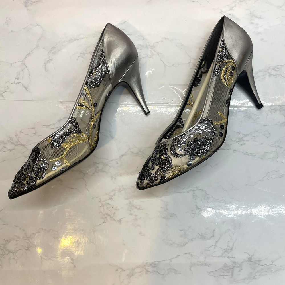 Vintage Stuart Weitzman Shoes Womens Size 9.5 Silver Floral Sequin Pump Heels - Picture 2 of 13